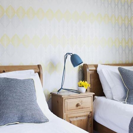 The Strand Inn Данмор-Ист Экстерьер фото