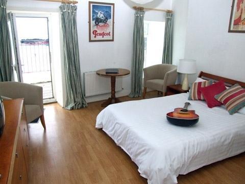 The Strand Inn Данмор-Ист Номер фото